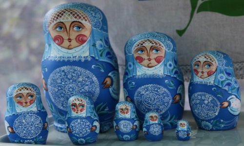 Zdjecie ROSJA / Moskwa / Kuskowo / Matrioszki w stylu cerkiewnym