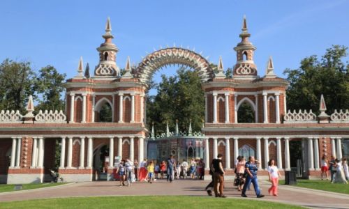 Zdjęcie ROSJA / Moskwa / Park Carycyno / Brama