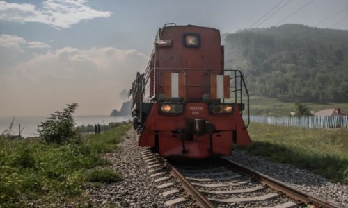 Zdjcie ROSJA / wsch. Rosja / midzy Sliudiank a Port Bajka... / Kolej Krugobajkalska
