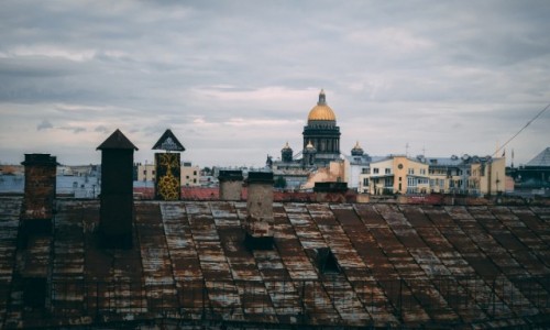 Zdjecie ROSJA / Petersburg / Petersburg / Dachy Petersburga