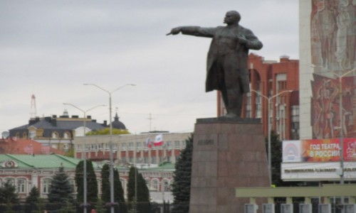 Zdjęcie ROSJA / Saratow / Saratow / Rejs po Wołdze - Lenin wiecznie żywy