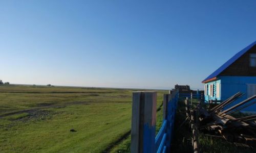 Zdjecie ROSJA / Syberia / Bolszoje Gooustnoje / Domek nad Bajkam