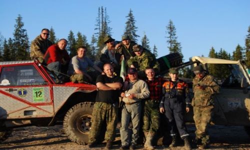 Zdjęcie ROSJA / Archangielsk / za Siewierodvinskiem / spotkanie z kolegami z miejscowego klubu offroad