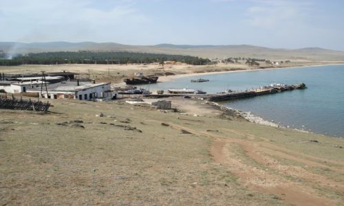 ROSJA / Irkucka Oblast / Wyspa Olchon / Chuyr - port