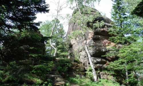 Zdjęcie ROSJA / Krasnojarsk, Syberia / rezerwat Krasnojarskie Stołby / Rosyjskie Góry Stołowe