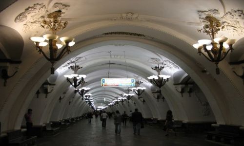 Zdjecie ROSJA / Moskwa / Moskwa / piękne metro