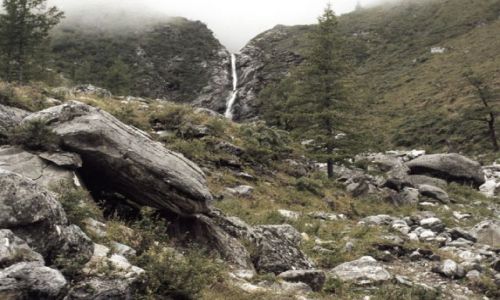 Zdjecie ROSJA / - / Tunkijskie Golce / Dolina rzeki Eche-Ger