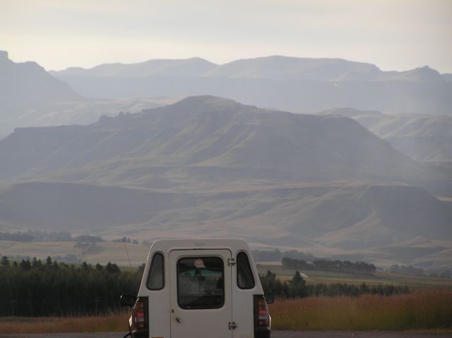Zdjęcia: gdzieś w pobliżu gór Drakensberg, w drodze do Drakensbergu, RPA Zdjęcia: gdzieś w pobliżu gór Drakensberg, w drodze do Drakensbergu, RPA