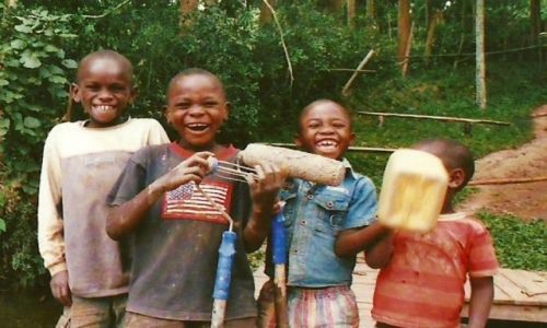 Zdjcie RUANDA / Jezioro Kivu / Kibuye / Dzieciaki