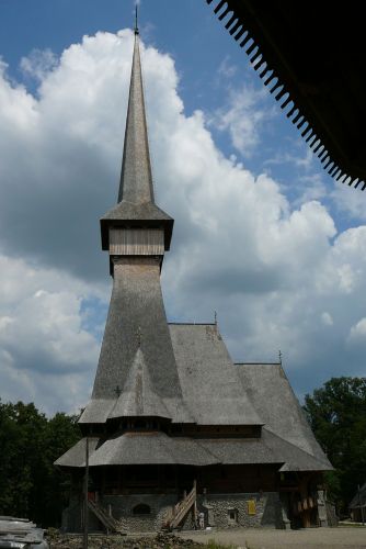 Zdjęcia: wioska, Maramuresz, koścół w Maramuresz, RUMUNIA Zdjęcia: wioska, Maramuresz, koścół w Maramuresz, RUMUNIA