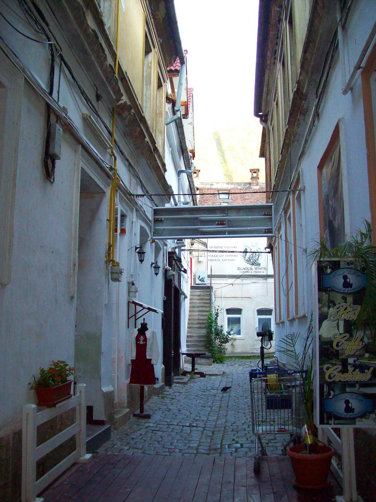 Zdjęcia: Brasov, Transylwania, Rumunia "od podwórka", RUMUNIA Zdjęcia: Brasov, Transylwania, Rumunia "od podwórka", RUMUNIA
