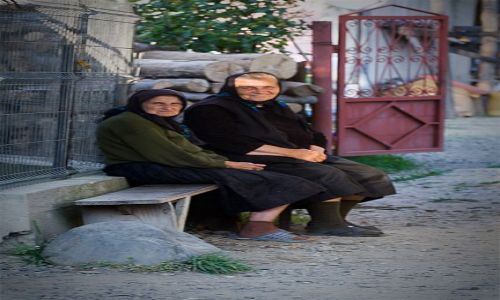 Zdjcie RUMUNIA / Dolina Izy, Maramuresz / Budesti / Kobiety z Budesti
