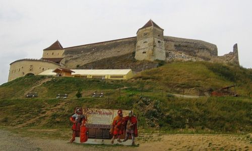 Zdjcie RUMUNIA / Transylwania / Rasnov / zamek chopski