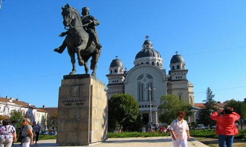Zdjcie RUMUNIA / Transylwania / Targu Mures /  Katedra prwosawna na Placu Trandafirilor 