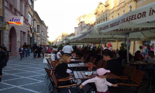 Zdjecie RUMUNIA / Transylwania / Brasov / miasto  o zachodzie sloca