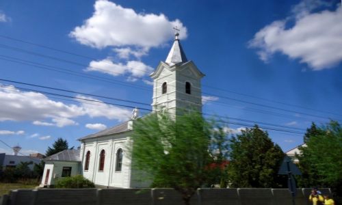 Zdjęcie RUMUNIA / Transylwania / okolice Cluj - Napoka / kolorowe domy modlitwy
