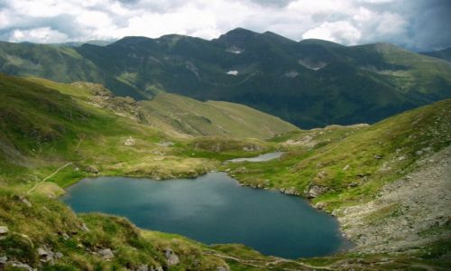 Zdjecie RUMUNIA / Karpaty Poudniowe / Capra / Jezioro Capra