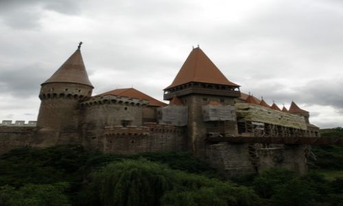 Zdjęcie RUMUNIA / HUNEDOARA  / HUNEDOARA  / ZAMEK