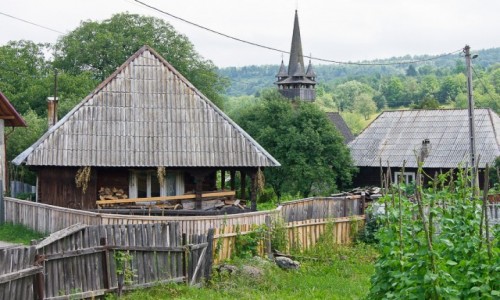 Zdjcie RUMUNIA / Maramuresz / wioska Budesti / Ludowe klimaty 2