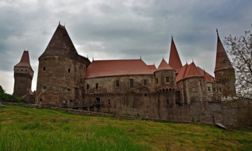 Zdjecie RUMUNIA / Siedmiogrd /  Hunedoara / Zamek Jana Hunyadyego w Hunedoarze