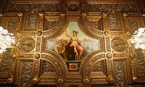 Zdjęcie RUMUNIA / Transylwania  / Sinaia, Pałac Peleș / Patrząc w górę