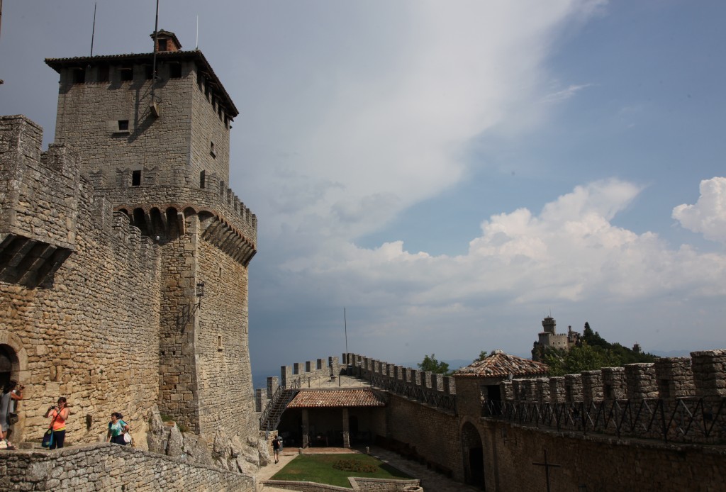 Zdjęcia: Mount Titano, San Marino, Wieża, SAN MARINO Zdjęcia: Mount Titano, San Marino, Wieża, SAN MARINO