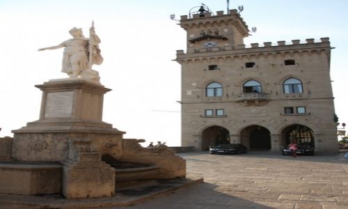 Zdjecie SAN MARINO / San Marino / Piazza della Libertà  / Ratusz Palazzo Pubblico