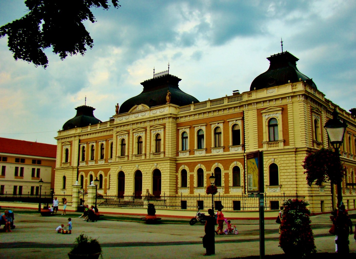Zdjęcia: Sremski Karlovci, Vojvodina, Sremski Karlovci-seminarium św.Arsenija Sremaca, SERBIA Zdjęcia: Sremski Karlovci, Vojvodina, Sremski Karlovci-seminarium św.Arsenija Sremaca, SERBIA