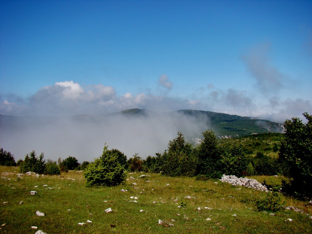 Zdjęcia: Sjenica, płd.-zach.Serbia, Mgła nad kanionem rzeki Uvac, SERBIA Zdjęcia: Sjenica, płd.-zach.Serbia, Mgła nad kanionem rzeki Uvac, SERBIA