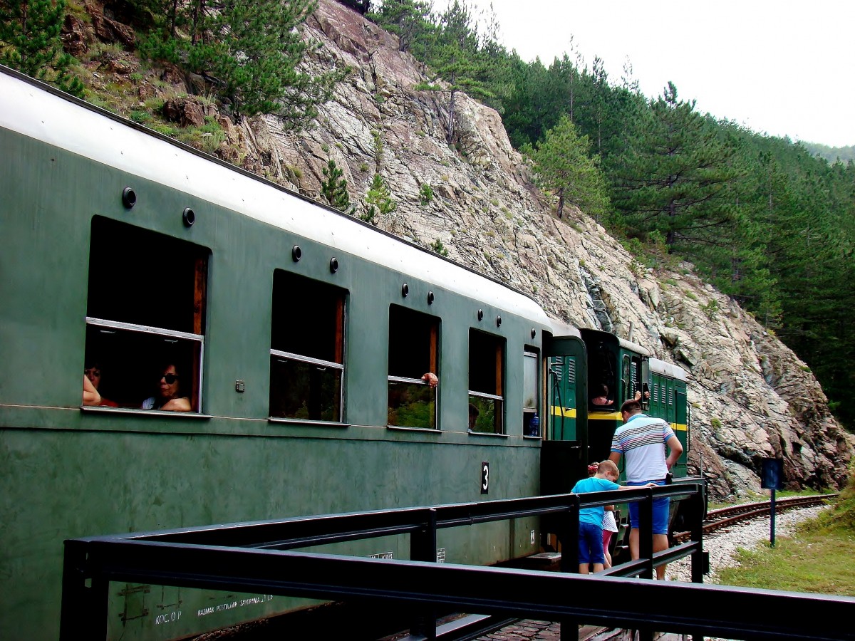 Zdjęcia: Mokra Gora, zach.Serbia, Sarganska Osmica-kolejka na trasie, SERBIA Zdjęcia: Mokra Gora, zach.Serbia, Sarganska Osmica-kolejka na trasie, SERBIA