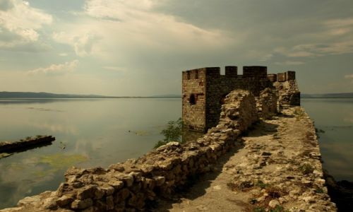 Zdjecie SERBIA / okrg braniczewski / twierdza Golubac / Nad brzegiem Dunaju