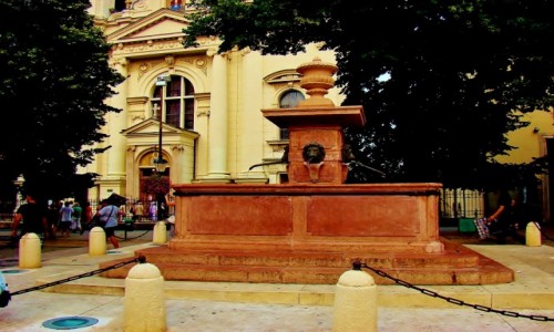 Zdjcie SERBIA / Vojvodina / Sremski Karlovci / Sremski Karlovci-fontanna 