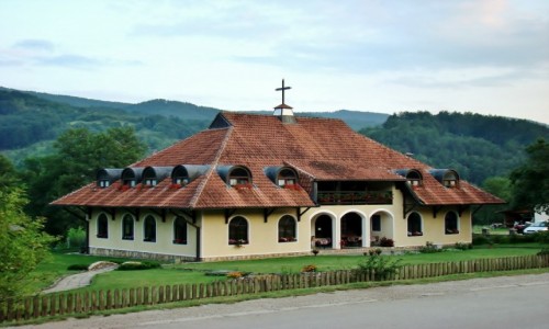 Zdjcie SERBIA / zach.Serbia / Mokra Gora / Mokra Gora-hotel przy cerkwi
