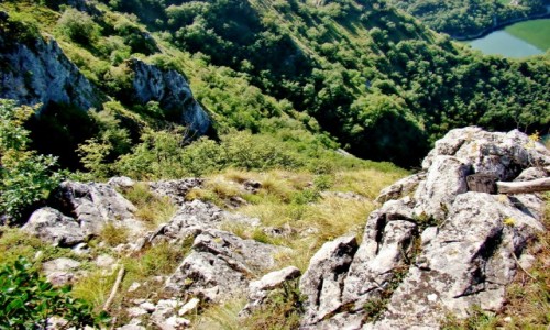 Zdjcie SERBIA / pd.-zach.Serbia / Sjenica / Kanion rzeki Uvac