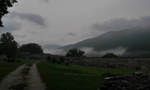 Zdjcie SERBIA / poudnie Serbii / Studenica / w drodze do cerkwi