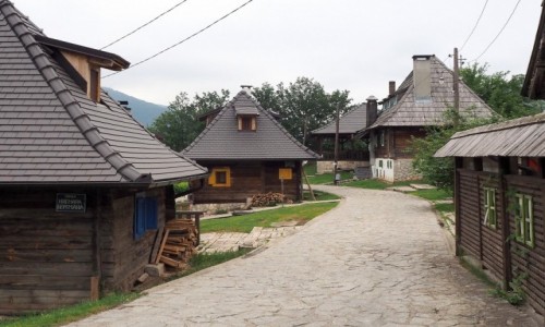 Zdjcie SERBIA / Zlatibor / Drvengrad / drewniane miasteczko...