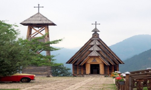 Zdjcie SERBIA / Zlatibor / Drvengrad / wyjtkowo mglisty poranek...