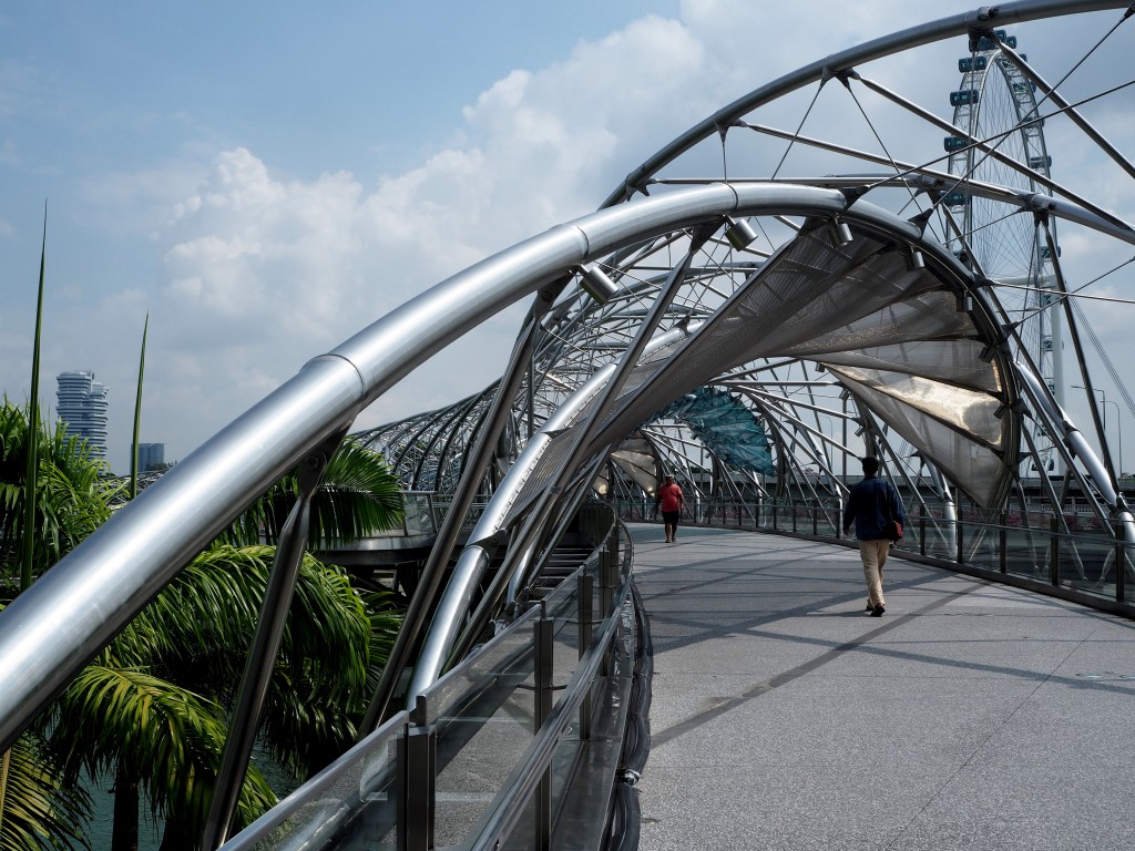 Zdjęcia: Marina Bay, płd -wsch Azja, Helix Bridge, SINGAPUR Zdjęcia: Marina Bay, płd -wsch Azja, Helix Bridge, SINGAPUR