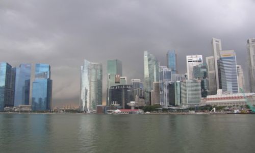 Zdjęcie SINGAPUR / Singapur / Downtown Core / idzie burza