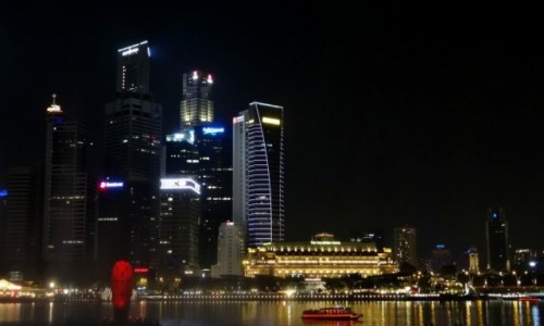 Zdjcie SINGAPUR / Singapur  / Marina Bay  / Miasto noc