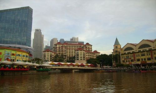 Zdjęcie SINGAPUR / Singapore / Singapore / widok z łódki płynącej po Singapore River