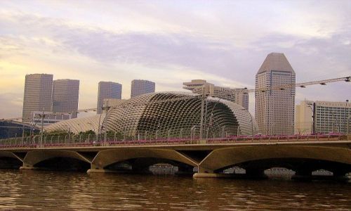 Zdjecie SINGAPUR / Singapore / Singapore River / ciekawa architektura Singapuru
