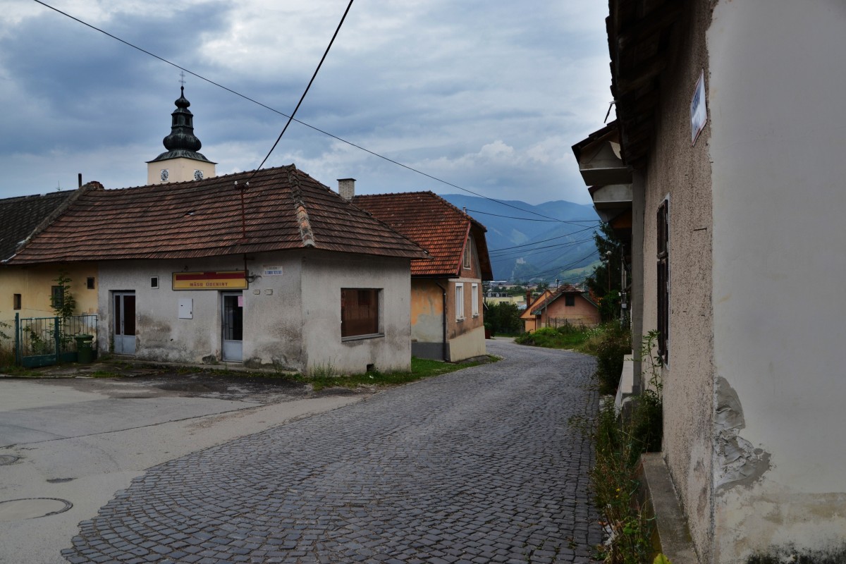 Zdjęcia: Varin, Żyliński Kraj, Ulica Farska, SłOWACJA Zdjęcia: Varin, Żyliński Kraj, Ulica Farska, SłOWACJA