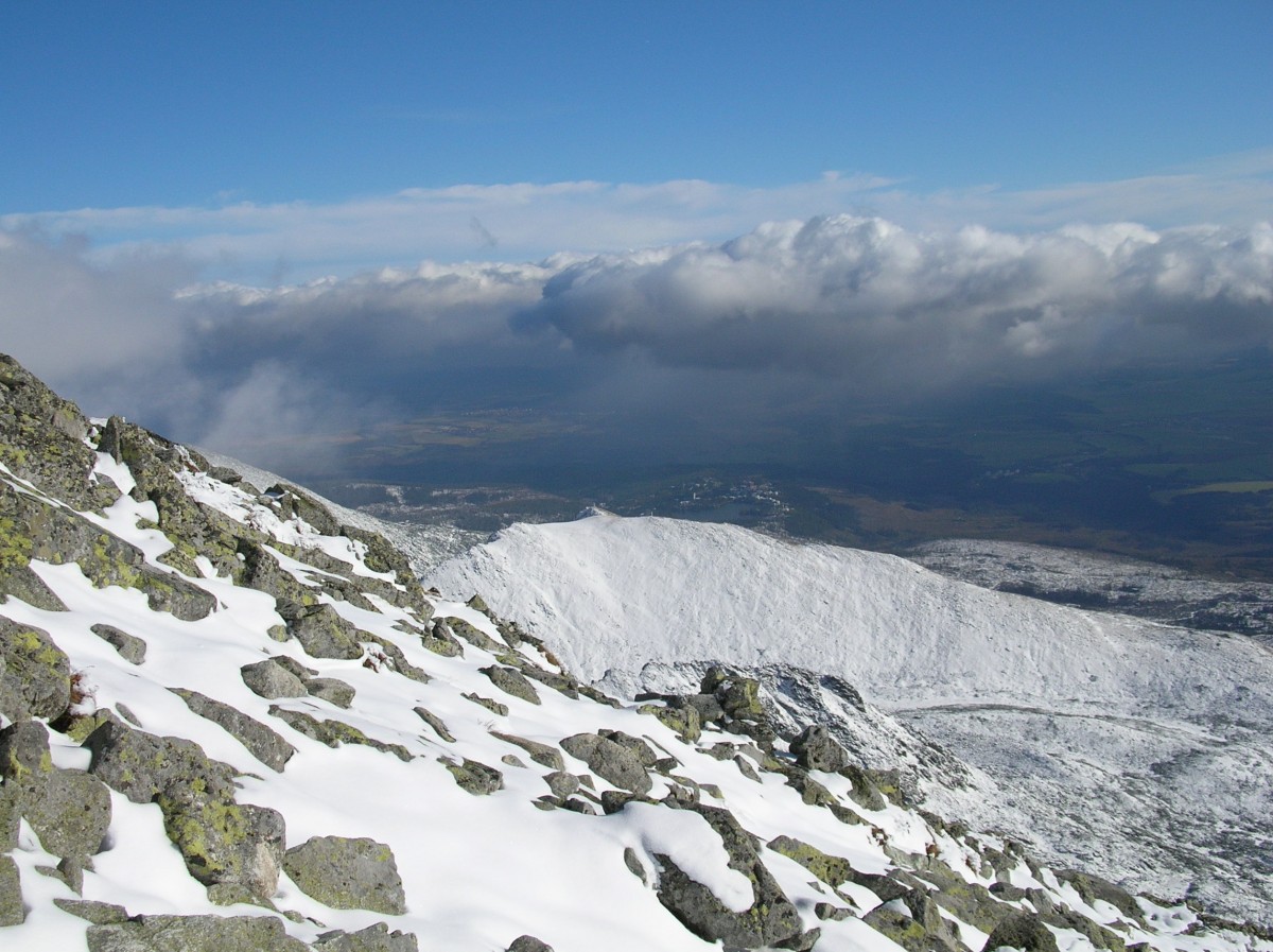 Zdjęcia: Mały Krywań, Tatry Wysokie, Widok w stronę Szczyrbskiego Plesa, SłOWACJA Zdjęcia: Mały Krywań, Tatry Wysokie, Widok w stronę Szczyrbskiego Plesa, SłOWACJA