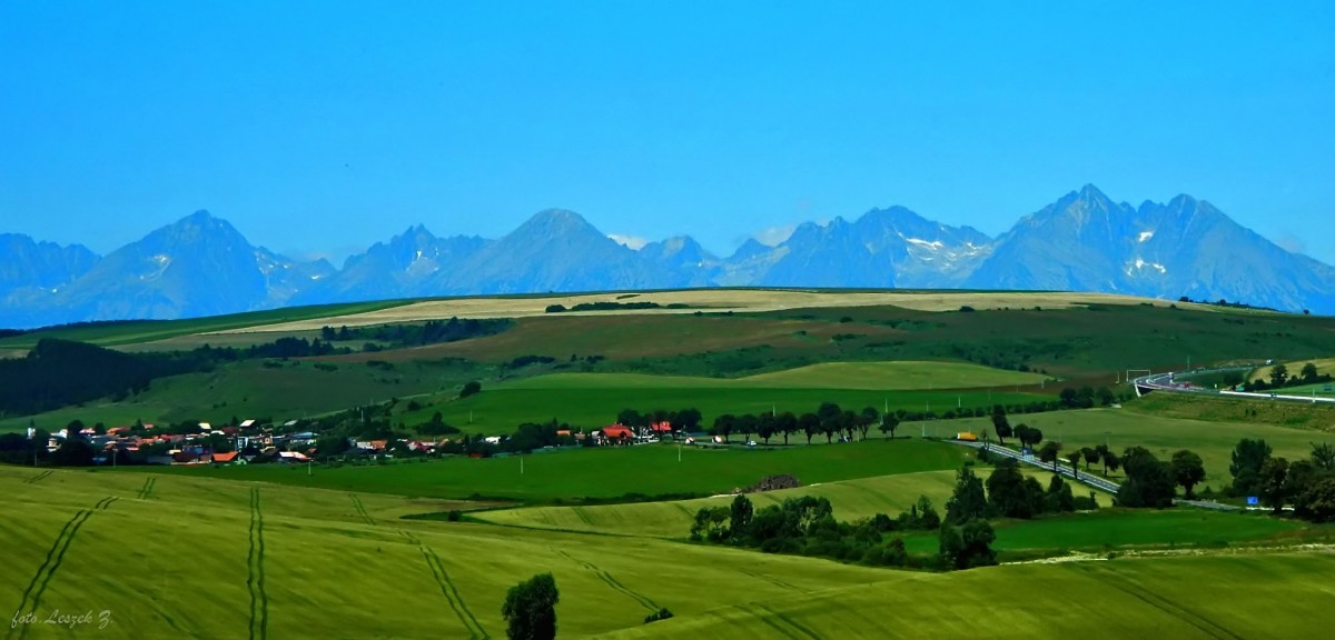 Zdjęcia: pow. Lewocza., kraj preszowski., Wysokie Tatry ze Spiskiego Czwartku., SłOWACJA Zdjęcia: pow. Lewocza., kraj preszowski., Wysokie Tatry ze Spiskiego Czwartku., SłOWACJA