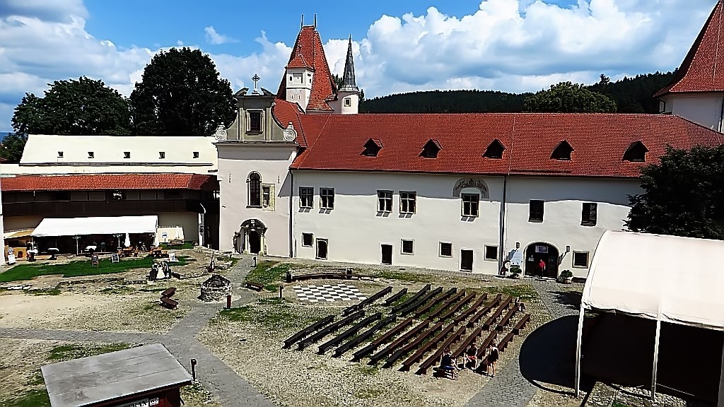 Zdjęcia: Kieżmark, Spisz, dziedziniec, SłOWACJA Zdjęcia: Kieżmark, Spisz, dziedziniec, SłOWACJA