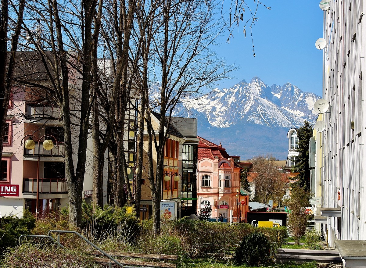 Zdjęcia: Poprad, Kraj preszowski, Z górami w tle, SłOWACJA Zdjęcia: Poprad, Kraj preszowski, Z górami w tle, SłOWACJA