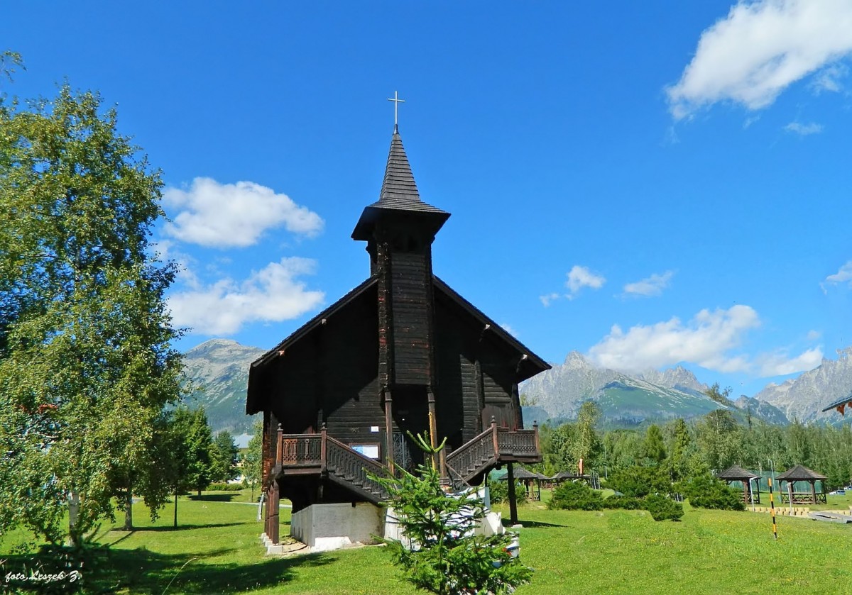 Zdjęcia: Dolny Smokowiec., Wysokie Tatry., Dolny Smokowiec - Kościół Najświętszego Zbawiciela., SłOWACJA Zdjęcia: Dolny Smokowiec., Wysokie Tatry., Dolny Smokowiec - Kościół Najświętszego Zbawiciela., SłOWACJA