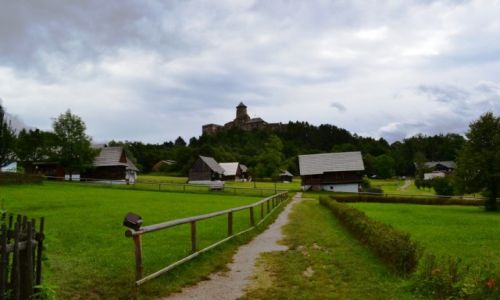 Zdjcie SOWACJA / KRAJ PRESZOWSKI / STARA LUBOVLA / Zamek Lubowniaski