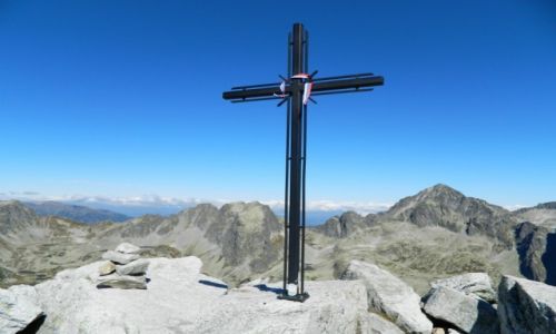 Zdjecie SOWACJA / Tatry / Sawkowski Szczyt / Sawkowski Szczyt z krzyem